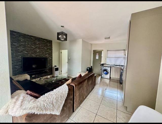 1 BEDROOM PROPERTY TO RENT IN EDENBURG